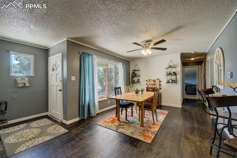 504 Aztec Dr, Colorado Springs, CO 80911