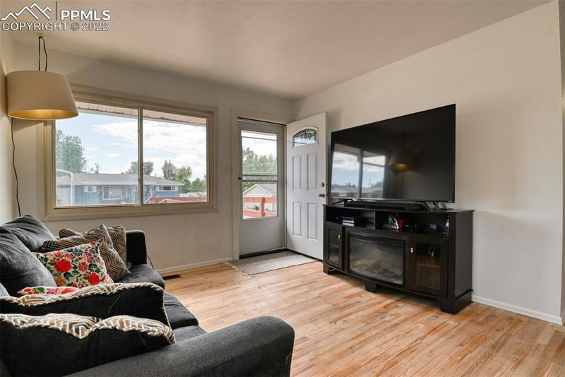 504 Birch Dr, Colorado Springs, CO 80911