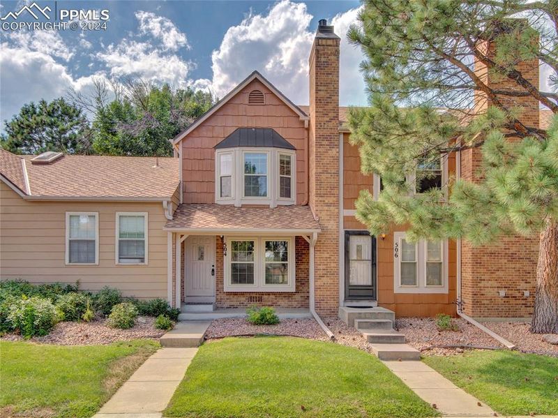 504 Rolling Hills Dr, Colorado Springs, CO 80919