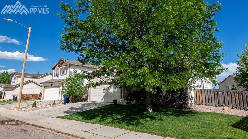 5042 Landmark Rd, Pueblo, CO 81008
