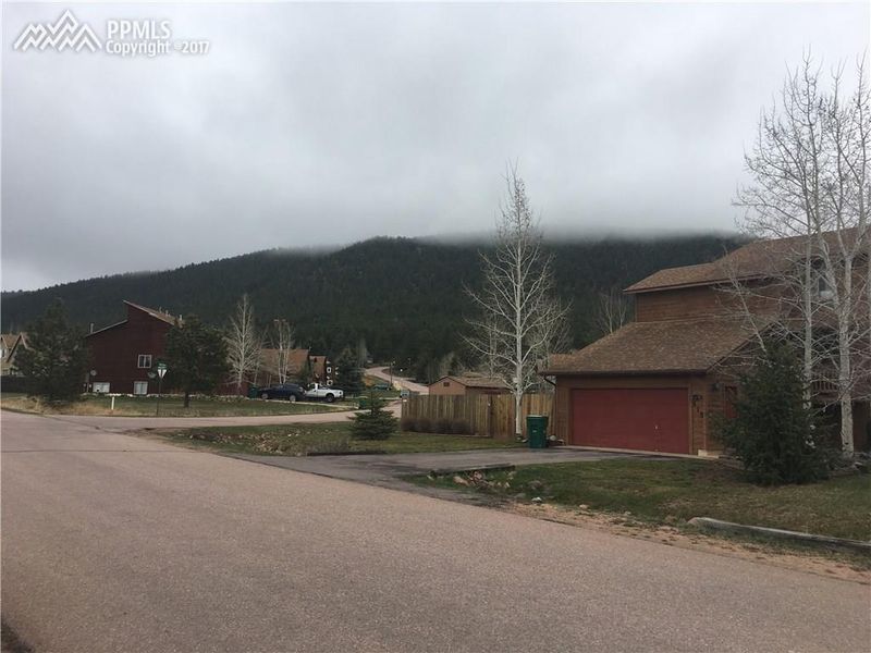 505 Forest Edge Rd, Woodland Park, CO 80863