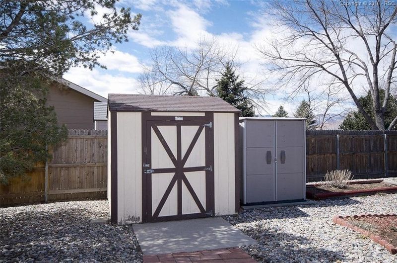 5052 Artistic Cir, Colorado Springs, CO 80917