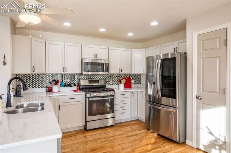 5055 S Meadow Lark Dr, Castle Rock, CO 80109