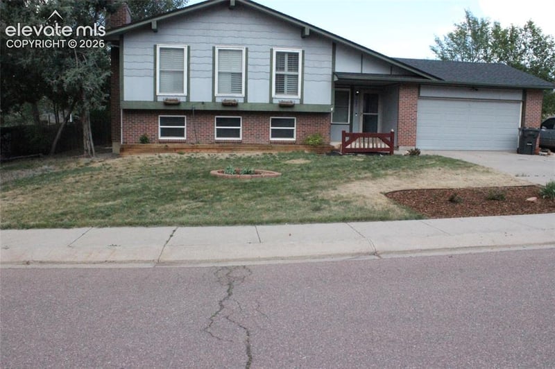 5055 Picket Dr, Colorado Springs, CO 80918