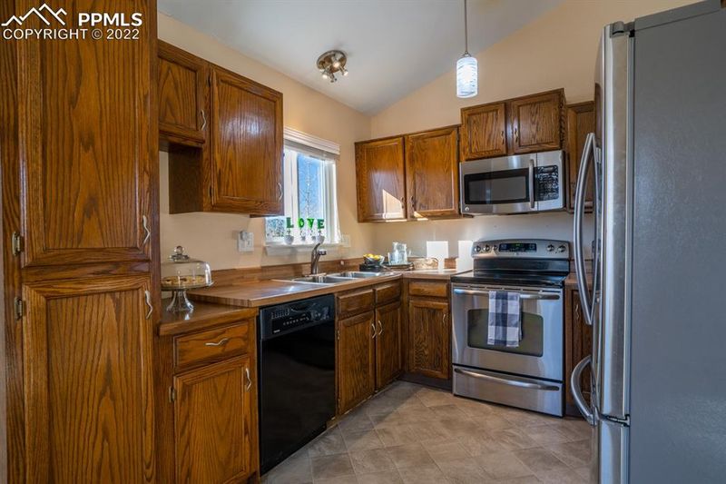 506 Trumbull Ln, Monument, CO 80132