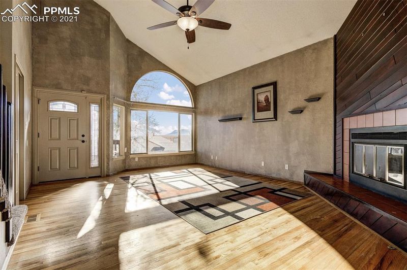 5060 Copernicus Way, Colorado Springs, CO 80917