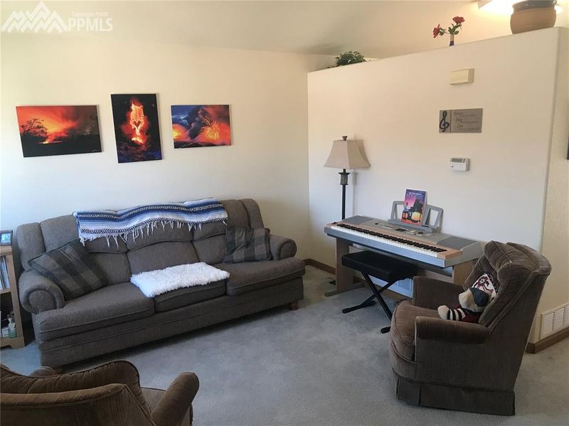 5060 Pathfinder Dr, Colorado Springs, CO 80911