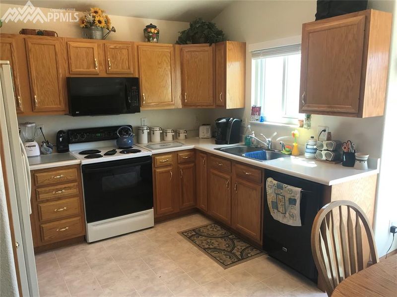 5060 Pathfinder Dr, Colorado Springs, CO 80911