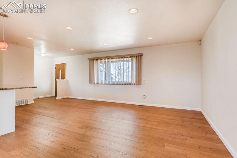 5065 Escapardo Way, Colorado Springs, CO 80917