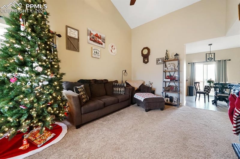 5067 Laredo Ridge Dr, Colorado Springs, CO 80922