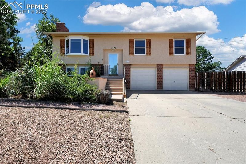 5074 Picket Dr, Colorado Springs, CO 80918