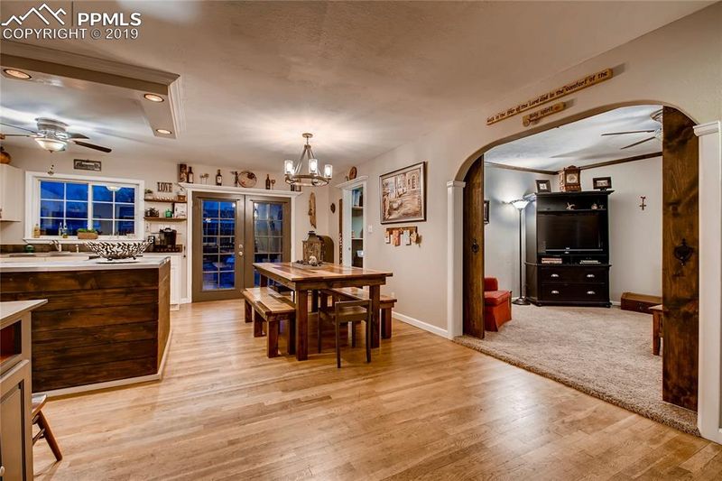 508 Aztec Dr, Colorado Springs, CO 80911