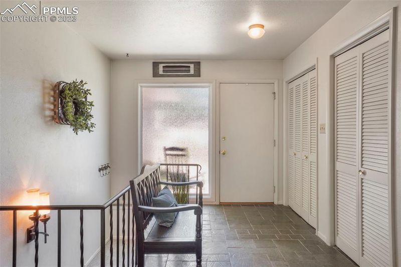 508 Crestridge Ave, Colorado Springs, CO 80906