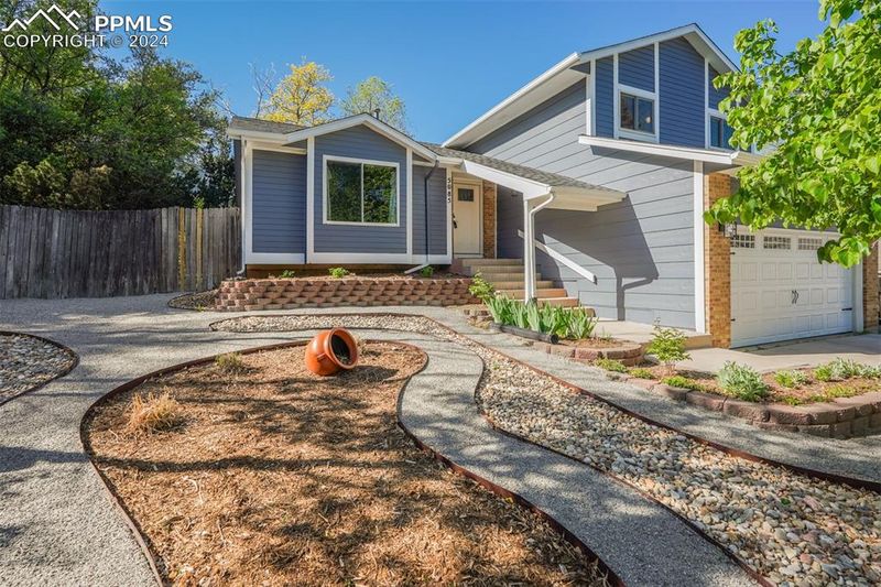 5085 Willowbrook Rd, Colorado Springs, CO 80917