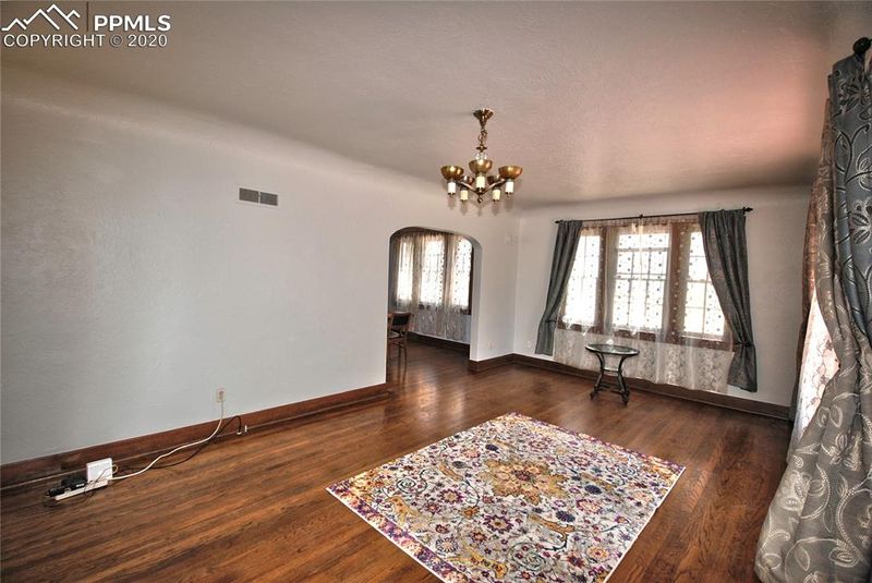 509 N Weber St, Colorado Springs, CO 80903