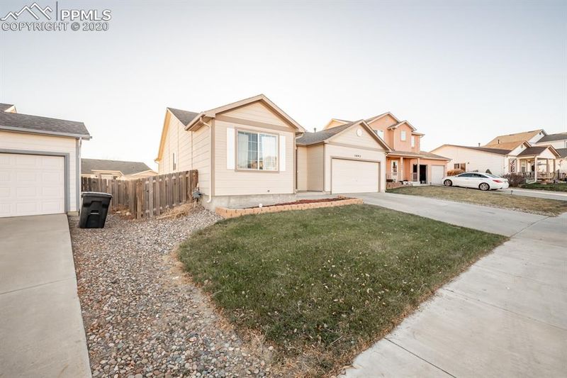 5093 Buchanan Dr, Pueblo, CO 81008