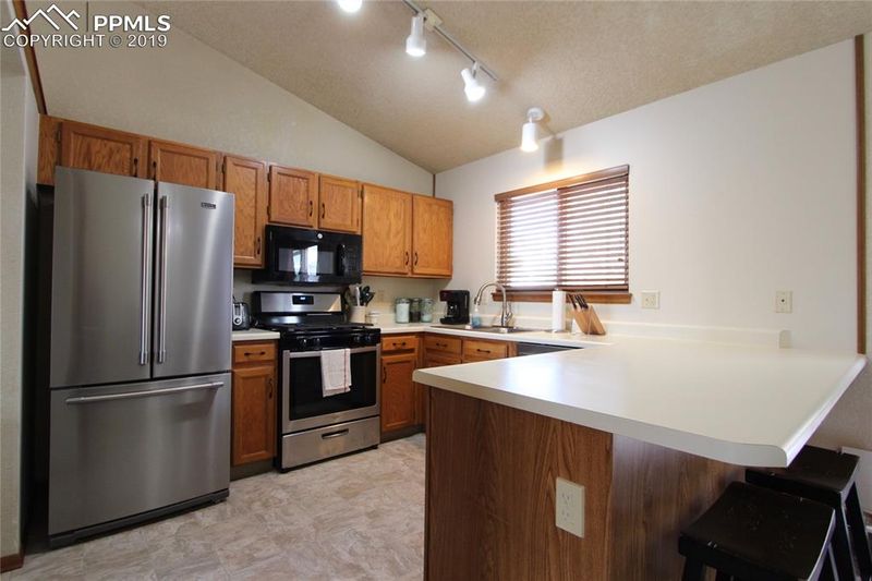 5097 Willowbrook Rd, Colorado Springs, CO 80917