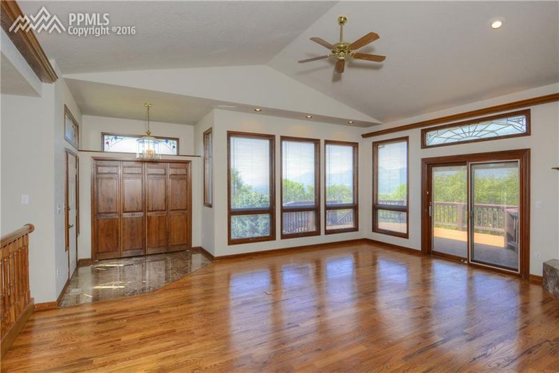 510 Harness Rd, Monument, CO 80132