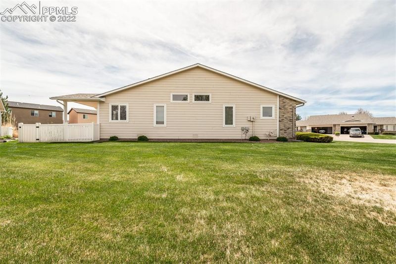 5100 Manor Ridge Dr #H, Pueblo, CO 81005