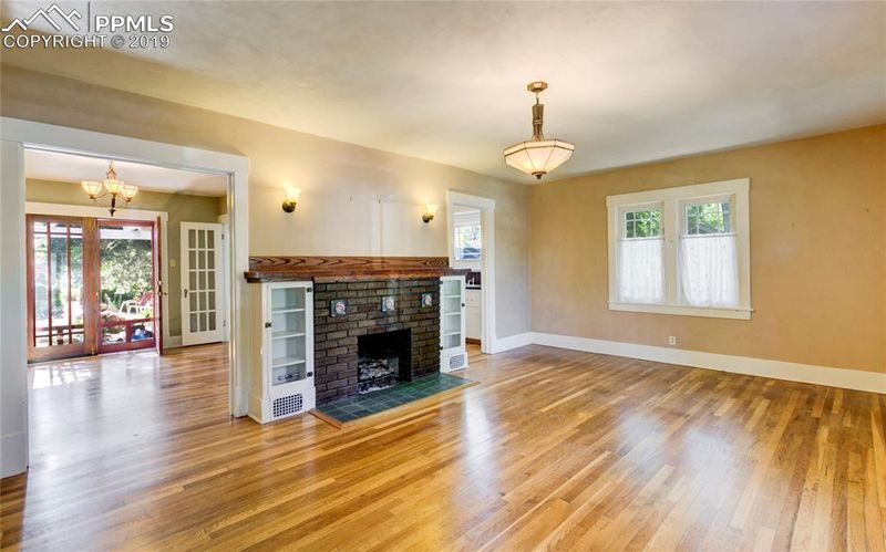511 Custer Ave, Colorado Springs, CO 80903