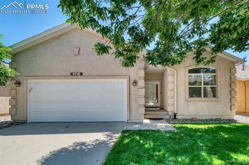 5115 Redleaf Ln, Colorado Springs, CO 80919