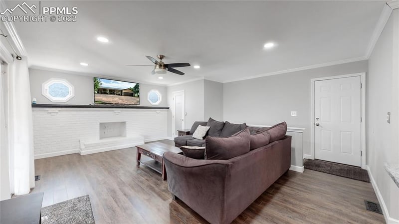 5117 Half Moon Dr, Colorado Springs, CO 80915