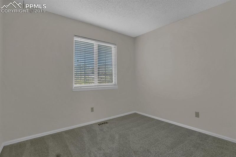 5120 Willowbrook Rd, Colorado Springs, CO 80917