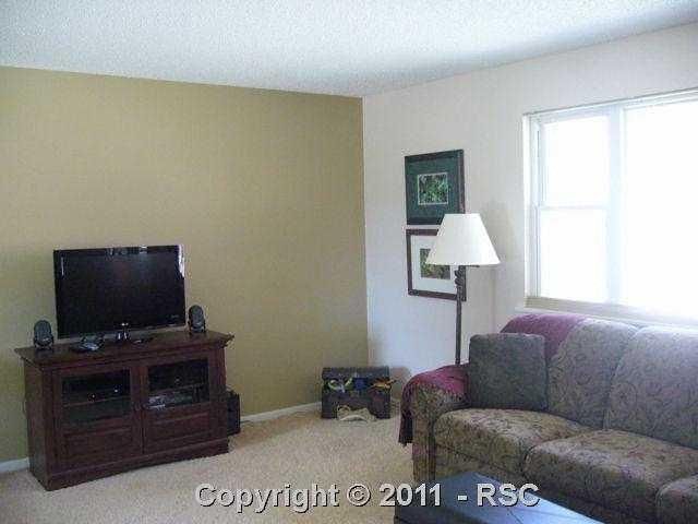 5125 Half Moon Dr, Colorado Springs, CO 80915