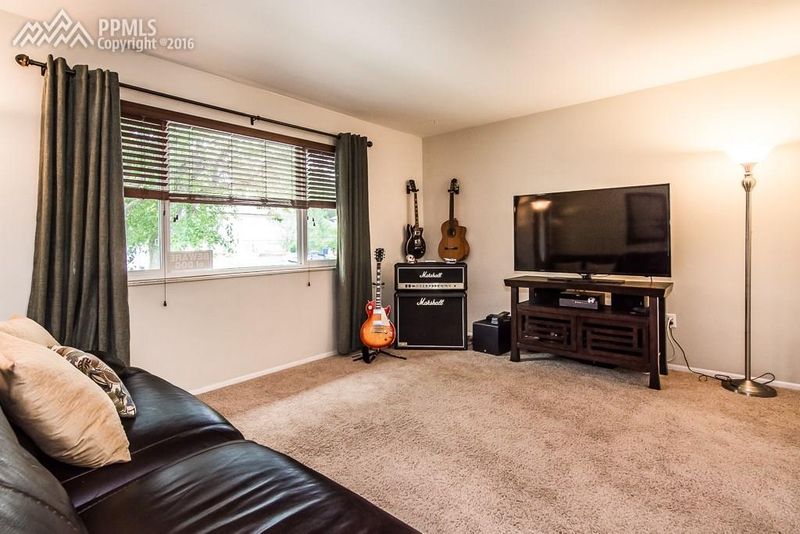 5125 Whimsical Dr, Colorado Springs, CO 80917