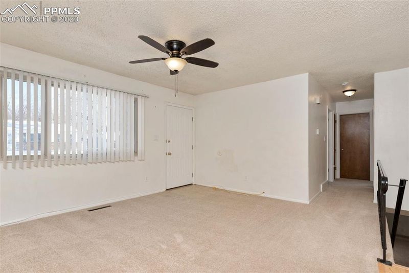 5128 Villa Cir, Colorado Springs, CO 80918