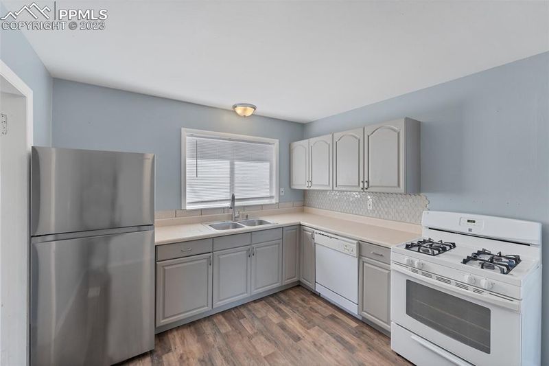 513 Acoma Dr, Colorado Springs, CO 80911