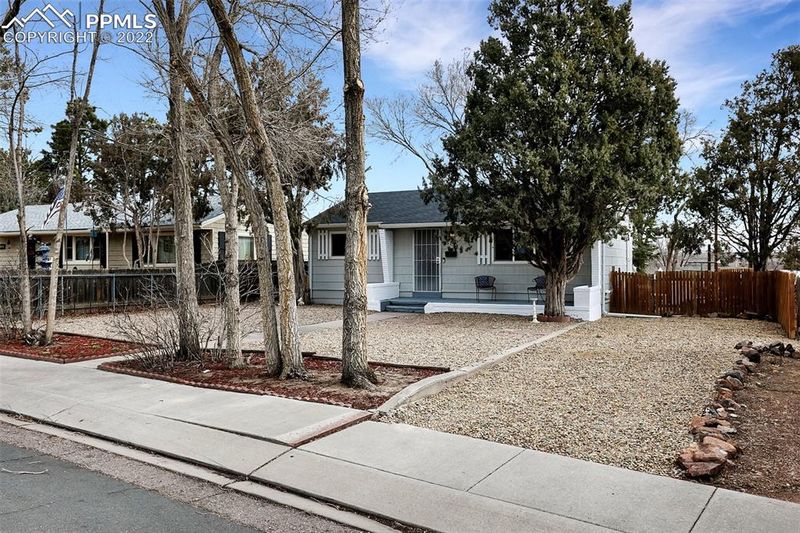 513 Huron Rd, Colorado Springs, CO 80910