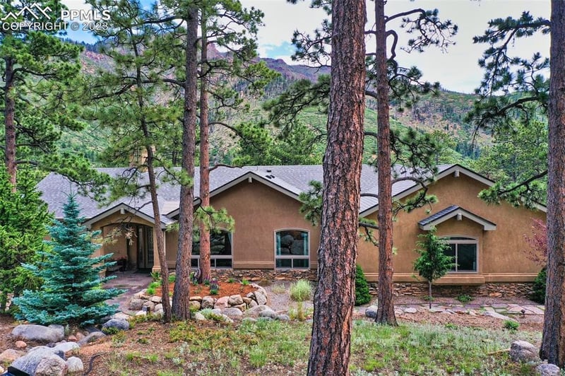 5130 Chipita Pines Dr, Cascade, CO 80809