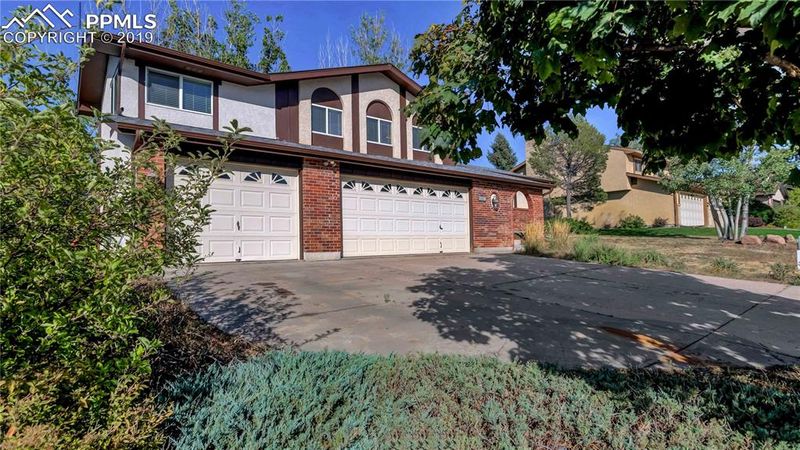 5130 Wagon Master Dr, Colorado Springs, CO 80917