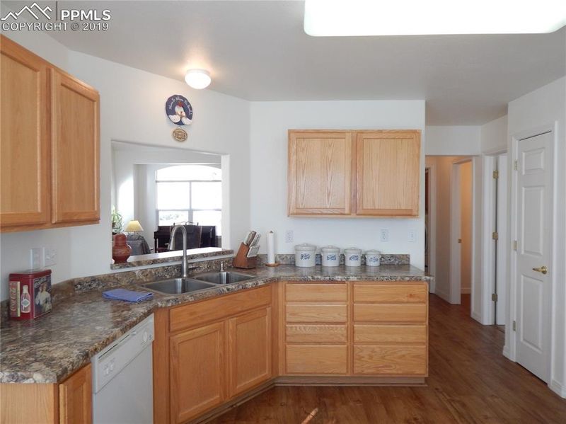 5135 Bluestar Dr, Colorado Springs, CO 80919