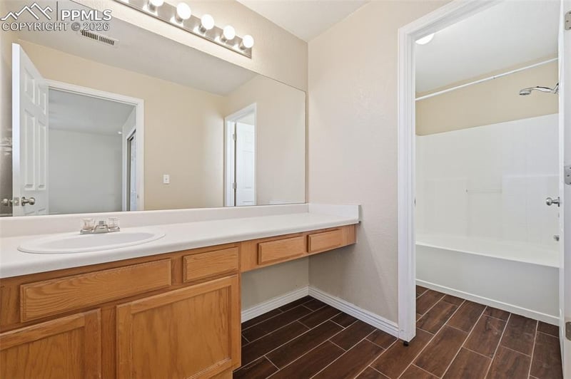 5137 Mountain Air Cir, Colorado Springs, CO 80916