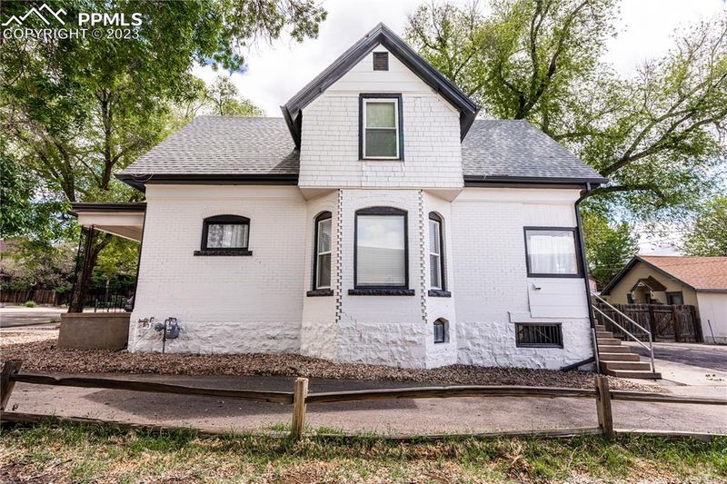 514 W 10th St, Pueblo, CO 81003