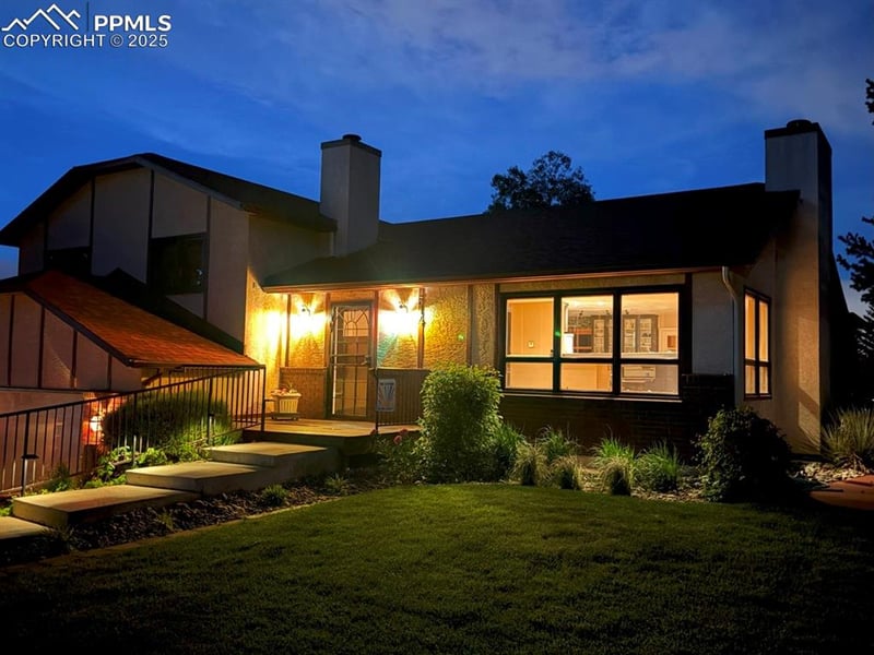514 Crystal Hills Blvd, Manitou Springs, CO 80829