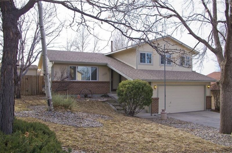5140 Harvest Rd, Colorado Springs, CO 80917