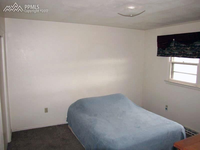 515 9th St, Penrose, CO 81240