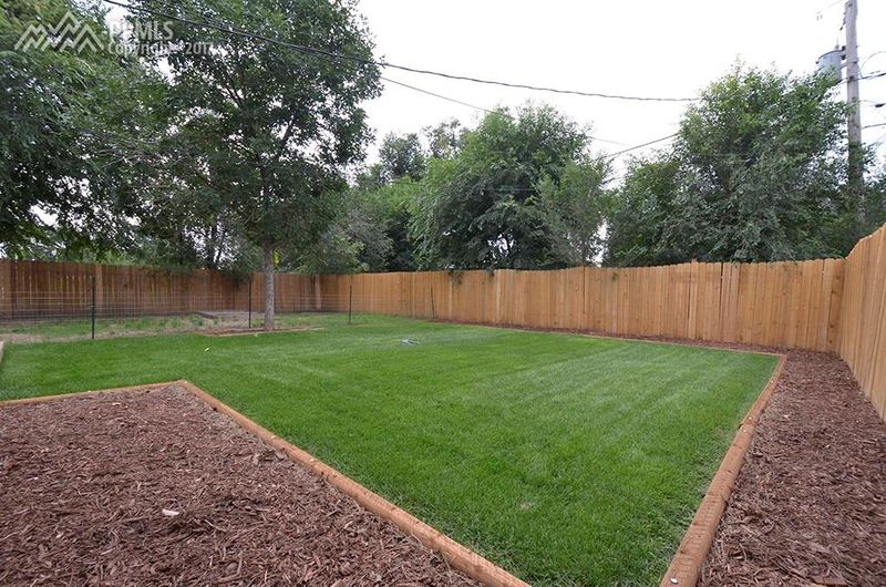 515 Crest St, Fountain, CO 80817