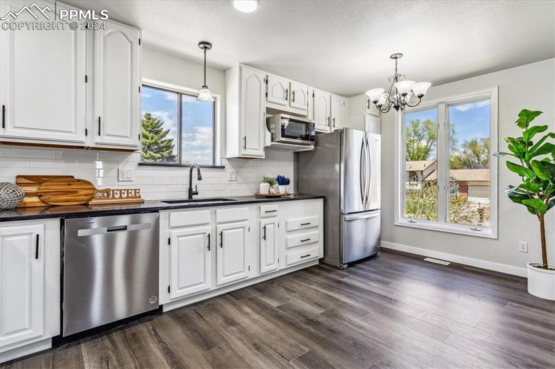 5155 Victory Rd, Colorado Springs, CO 80911