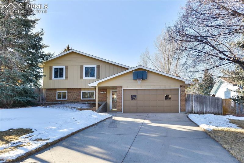 5155 Wagon Master Dr, Colorado Springs, CO 80917