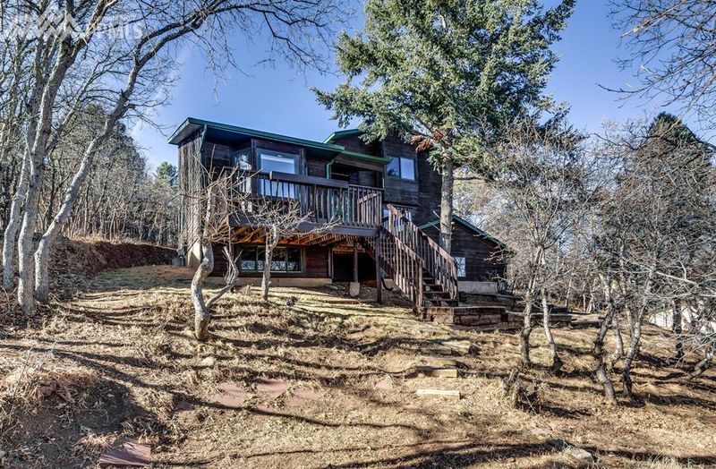 516 Pluto Dr, Colorado Springs, CO 80906