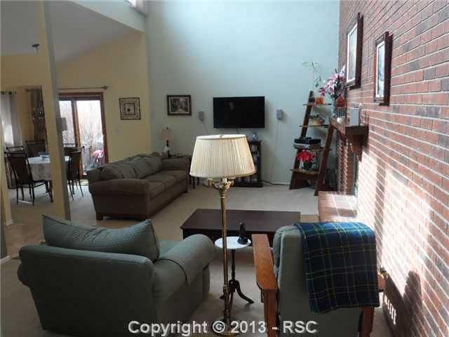 5160 Solar Ridge Dr, Colorado Springs, CO 80917