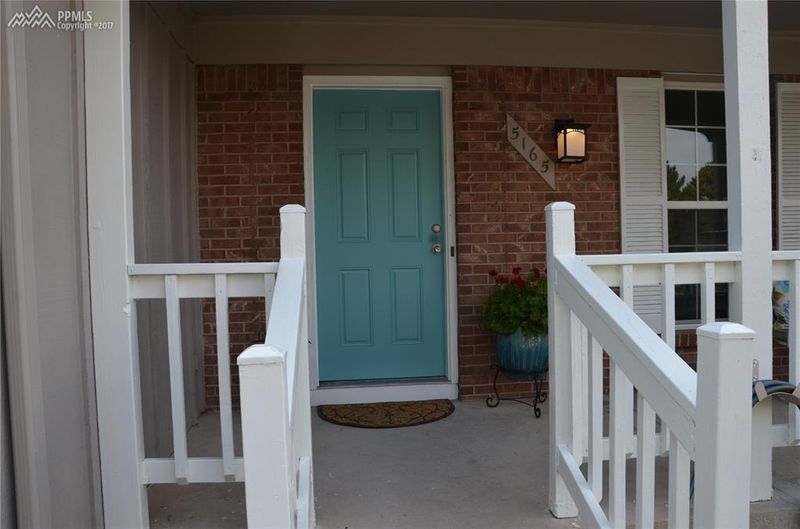 5165 Picket Dr, Colorado Springs, CO 80918