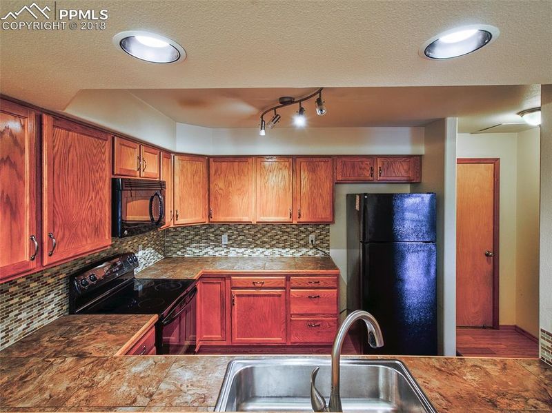 5165 Saddleback Hts, Colorado Springs, CO 80923