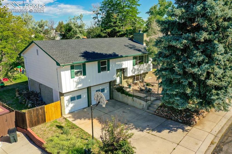 5169 N Splitrail Dr, Colorado Springs, CO 80917
