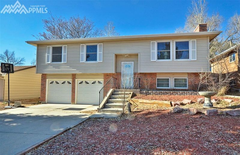 5170 Saddle Dr, Colorado Springs, CO 80918