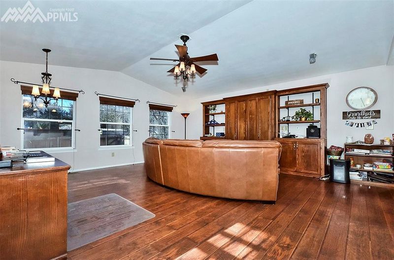 5170 Saddle Dr, Colorado Springs, CO 80918